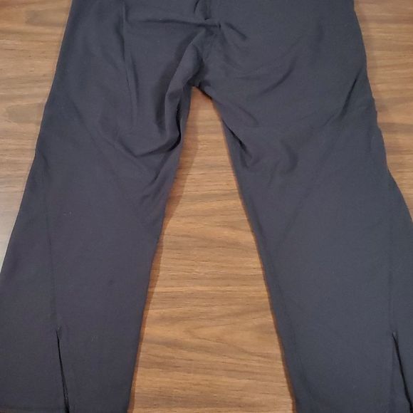 Athleta Womens Power Ananda Capri Athletic Cropped Pants #268553 Black Size Med - Picture 9 of 14